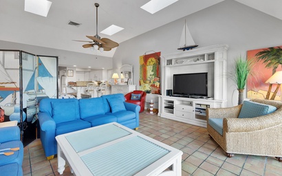 708 Schooner Court 3