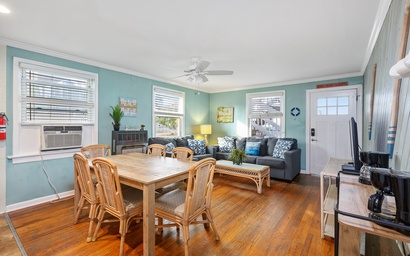 The Beach House on 10th St #5 3