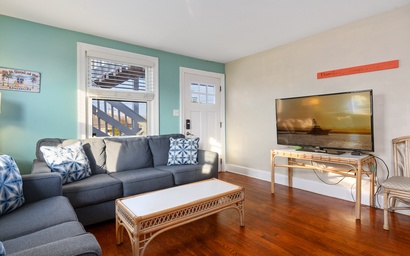 The Beach House on 10th St #7 3