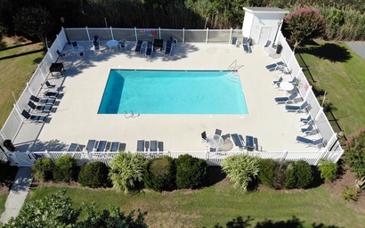 Bonneau's Beach House 4