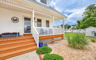 The Mermaid Lounge 3