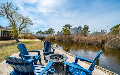 Bonneau's Beach House 3