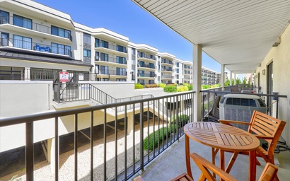 Hawaiian Village 108