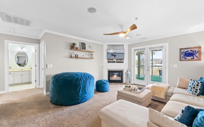 Reel Nauti at Ocean Village