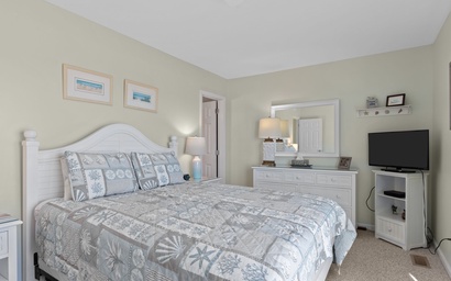 Fins to the Right- West 27