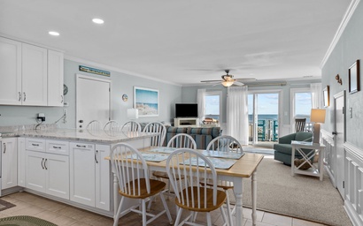 Fins to the Right- West 8