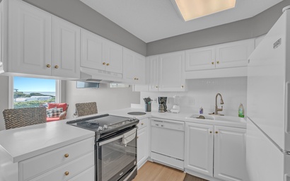 Pebble Beach C-204 7