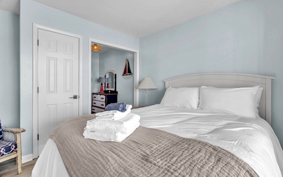 Drift Right Inn- West 25
