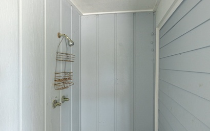 2 The Beach- West 38