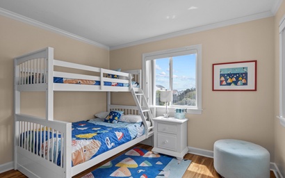 2 The Beach- West 29