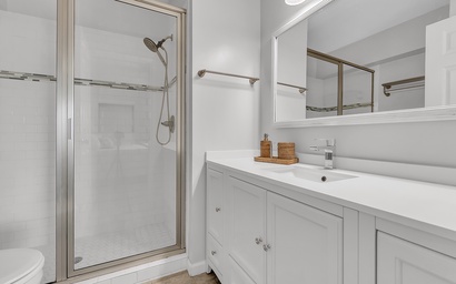 Pebble Beach B-205 21