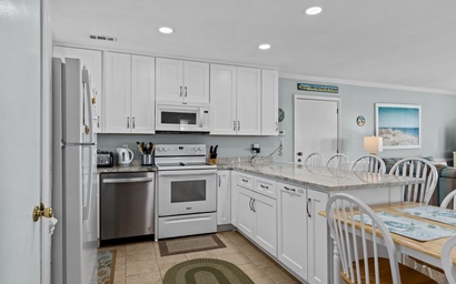 Fins to the Right- West 18