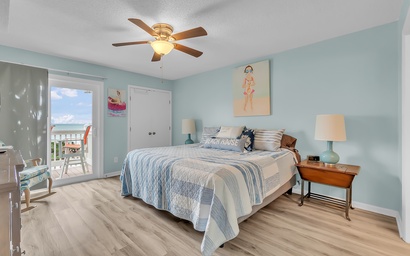 Pebble Beach A-305 17