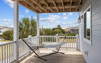 2 The Beach- West 44