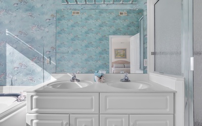 Beach House- East 25