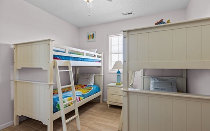 Crystal Charm- West 21