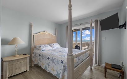 Drift Right Inn- West 14