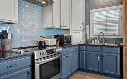 Sparks Shorething East 7