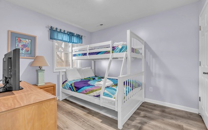 Pier Pointe 5B1- Bldg 2809 4