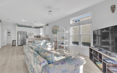 Beach House- East 12