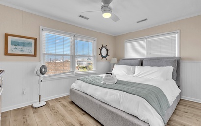 Drift Right Inn- West 22