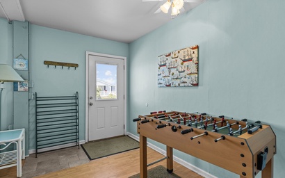 Crystal Charm- West 33