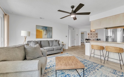 Pebble Beach B-205 7