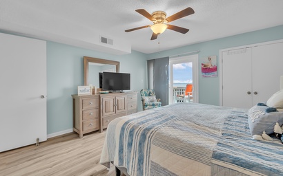 Pebble Beach A-305 19