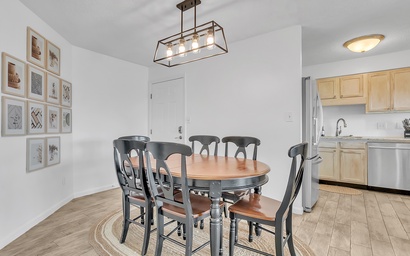 Pebble Beach B-205 12