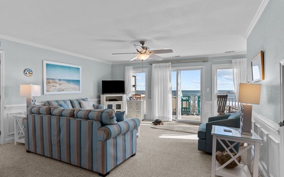 Fins to the Right- West 9