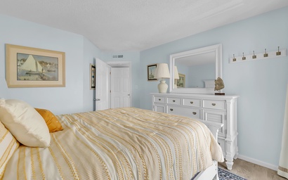 Pebble Beach B-205 23