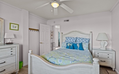 Crystal Charm- West 27