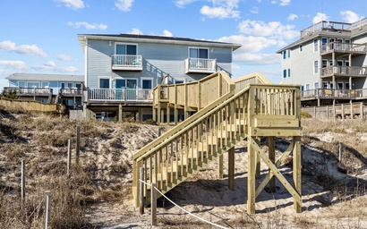 Fins to the Right- West 7