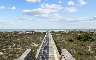 Sparks Shorething East 44