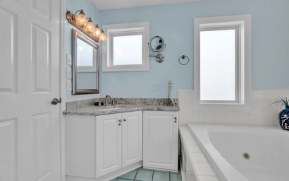 Pier Pointe 5B1- Bldg 2809 13
