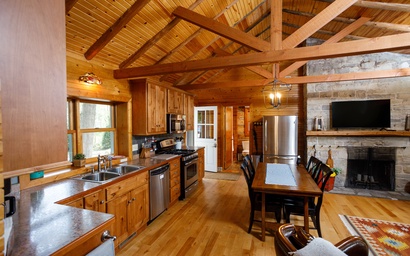 Collings Log House 8