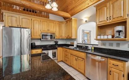 Top of the Hill Cabin 8