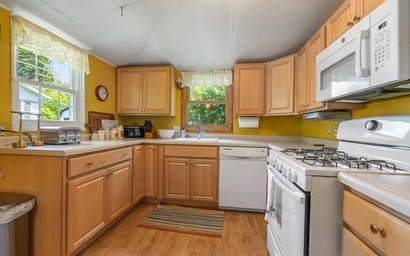 Fish Creek Farmhouse 9