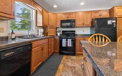 Captain's Quarters 5