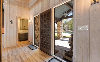 Baileys Harbor Lakefront Abode 8