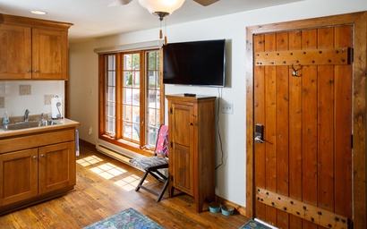 Collings Summer House 7