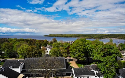 Cottage Row Retreat 7