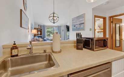 Ephraim's Pearl (Unit 203) 6