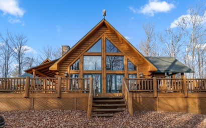 The Log Home of Fish Creek