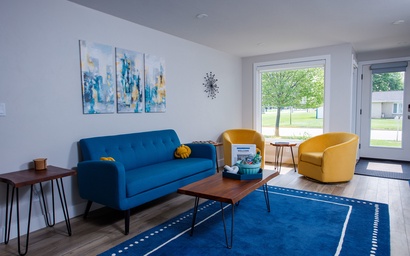 Gold Getaway (2014) 6