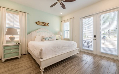 Day Drinking (Margaritaville Resort, Orlando) 8