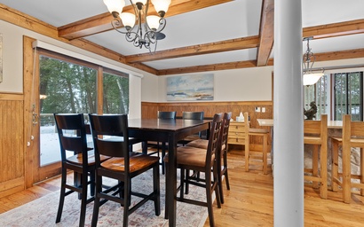 Lady Slipper Waterfront Retreat 9