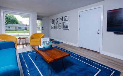 Gold Getaway (2014) 7