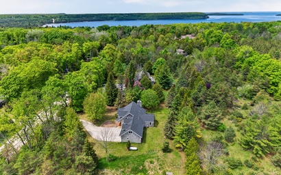 Featured Property Cottage on the Hill