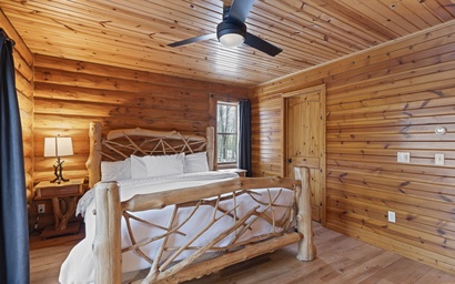 The Log Home of Fish Creek 5